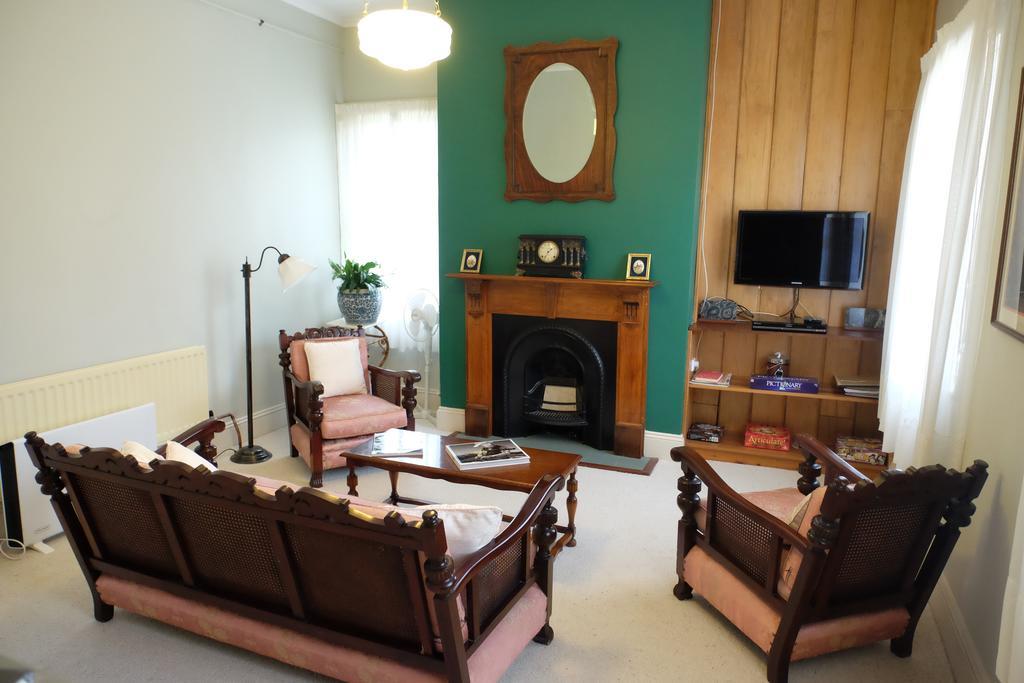 Stoke House Bed and Breakfast Carcoar Esterno foto
